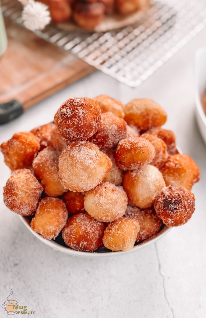 I love sharing those moments with my kids by making these Cinnamon and Sugar Doughnut Holes. They’re irresistibly soft, warm, and coated in a delightful mix of cinnamon and sugar. Perfect for birthdays, weekend snacks, or just because—doughnuts are truly timeless!